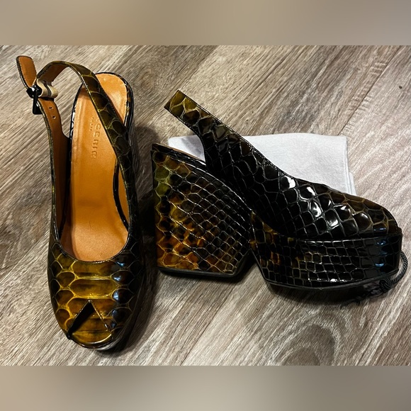 Clergerie Dylan Snakeskin-Embossed Leather Platform Slingback Wedge. Size 6.5. - Picture 1 of 11